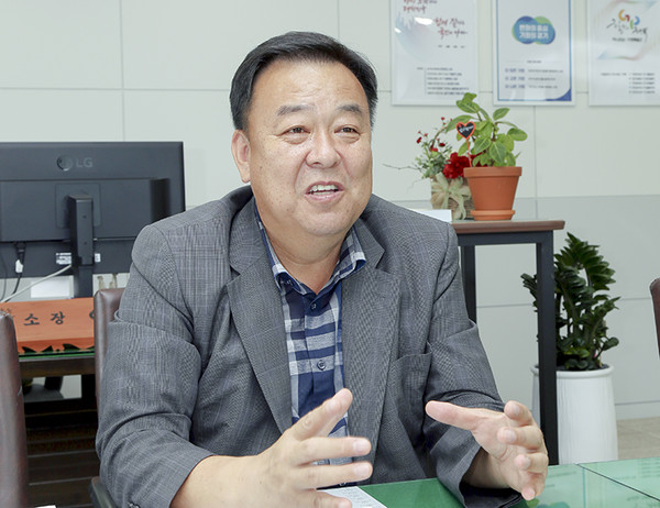 이원산 가평군농업기술센터 소장 < 지역농업 연구·기술 보급의 수장에게 듣는다 < 특집기획 < 기사본문 - 농업인신문 이원산 가평군농업기술센터... 